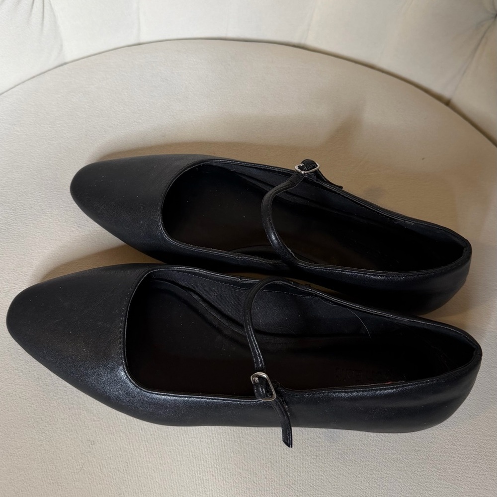 Sold - Picture 3 of 7